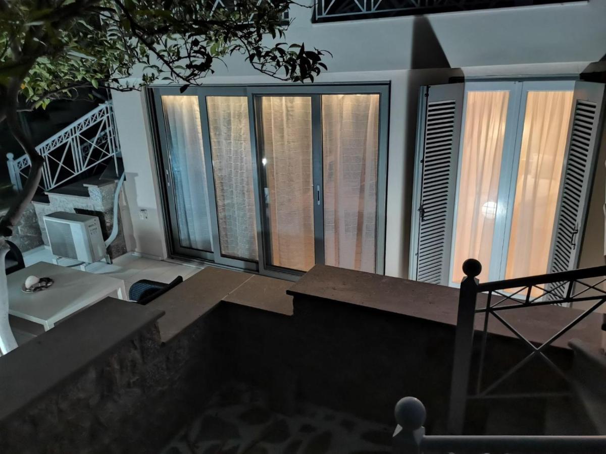Sea Waves Apartments Nea Epidavros Exterior photo